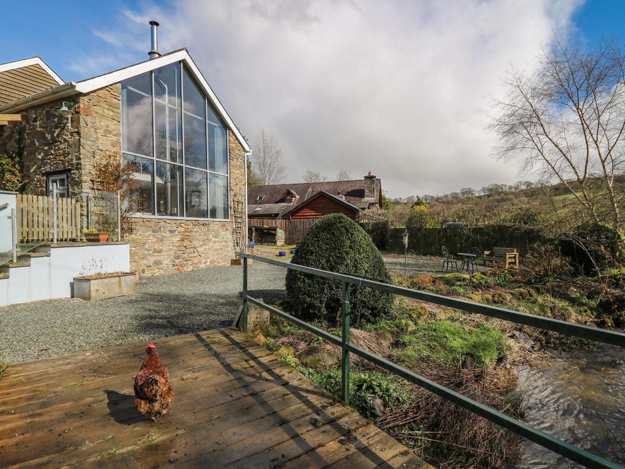 The Barn At Glanoer Villa Bettws Disserth Exterior photo