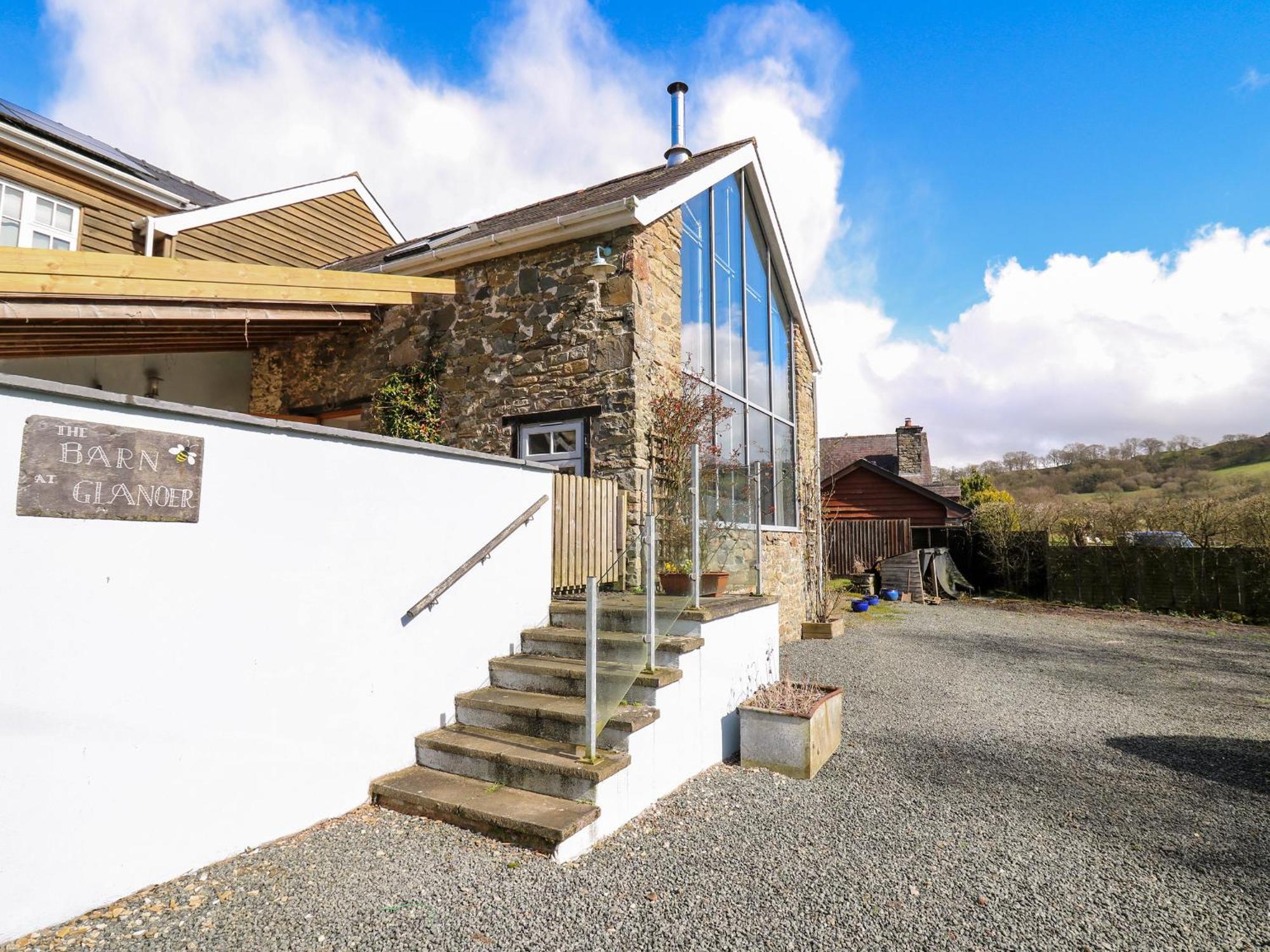 The Barn At Glanoer Villa Bettws Disserth Exterior photo
